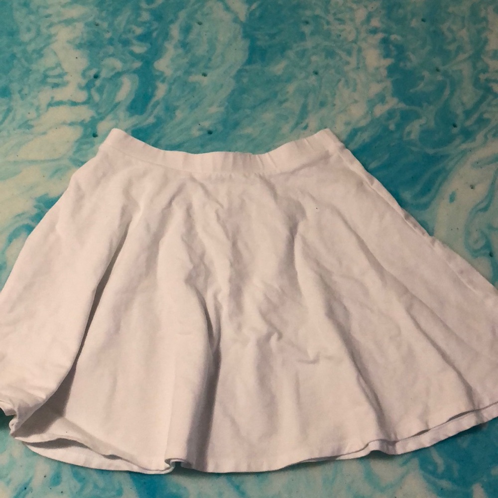 Skater skirt.
